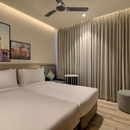 7 Apple Hotel Pratap Nagar, Jaipur Exteriör bild