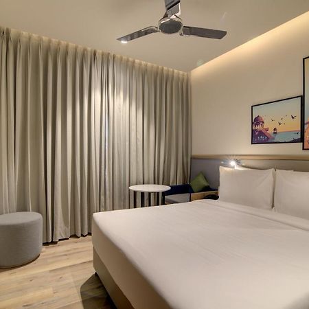 7 Apple Hotel Pratap Nagar, Jaipur Exteriör bild
