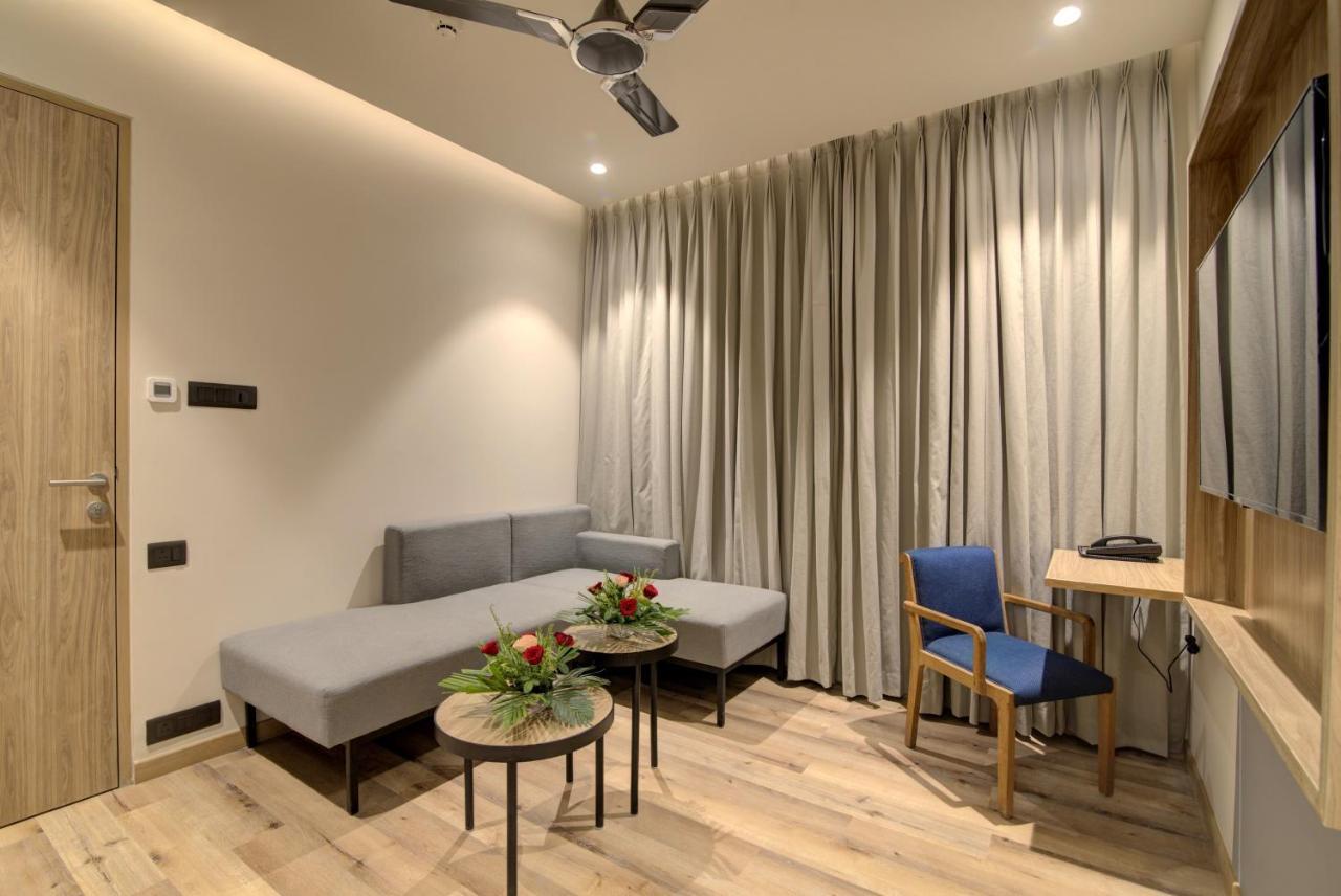 7 Apple Hotel Pratap Nagar, Jaipur Exteriör bild