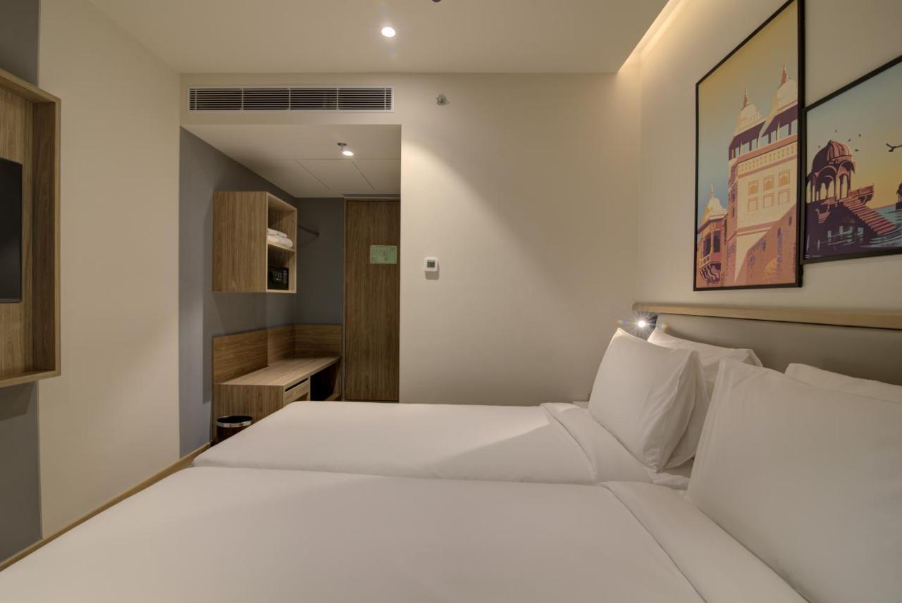 7 Apple Hotel Pratap Nagar, Jaipur Exteriör bild